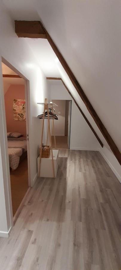 Appartement Dans Maison De 1789 Au Centre De Vitre Zewnętrze zdjęcie