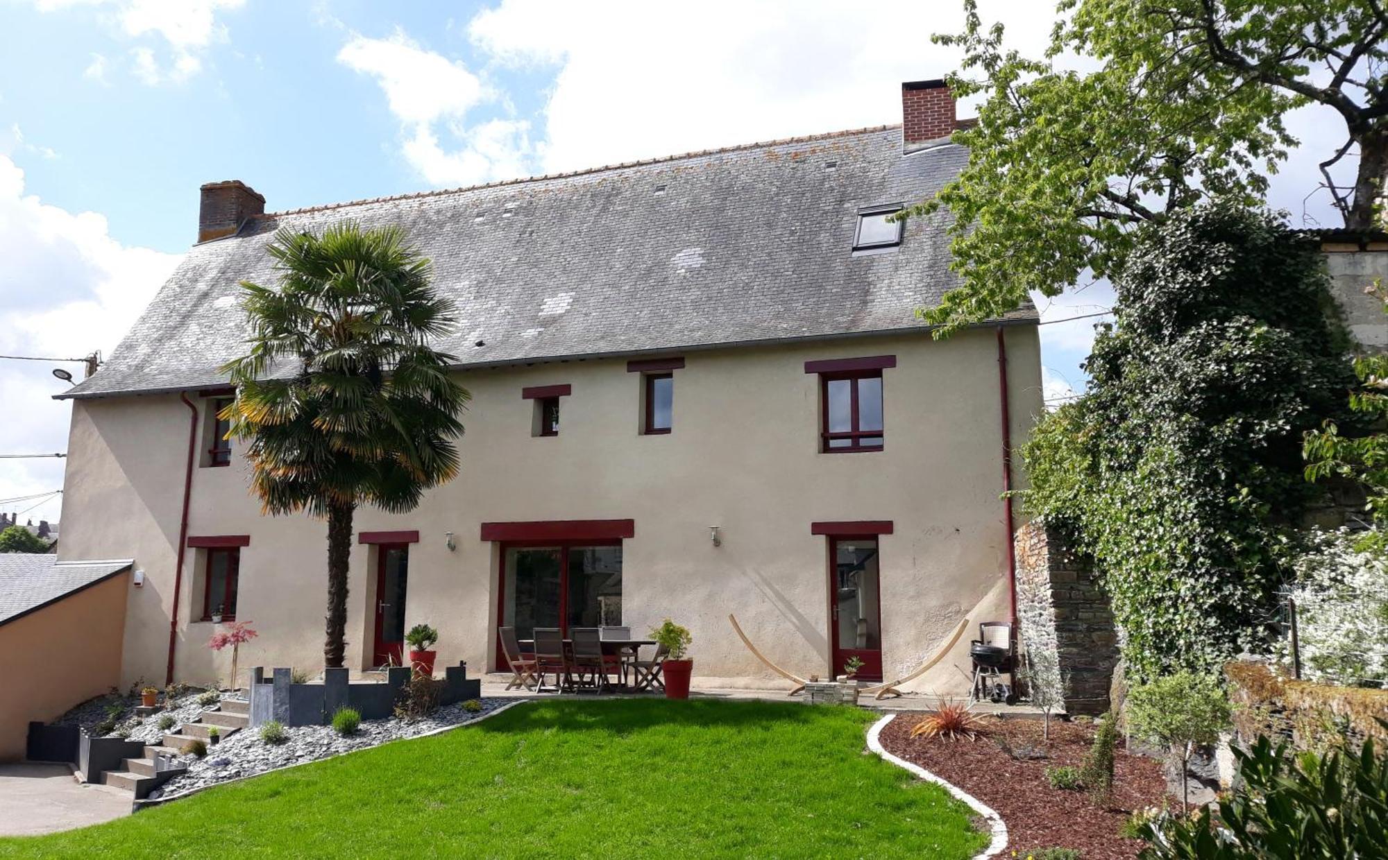 Appartement Dans Maison De 1789 Au Centre De Vitre Zewnętrze zdjęcie